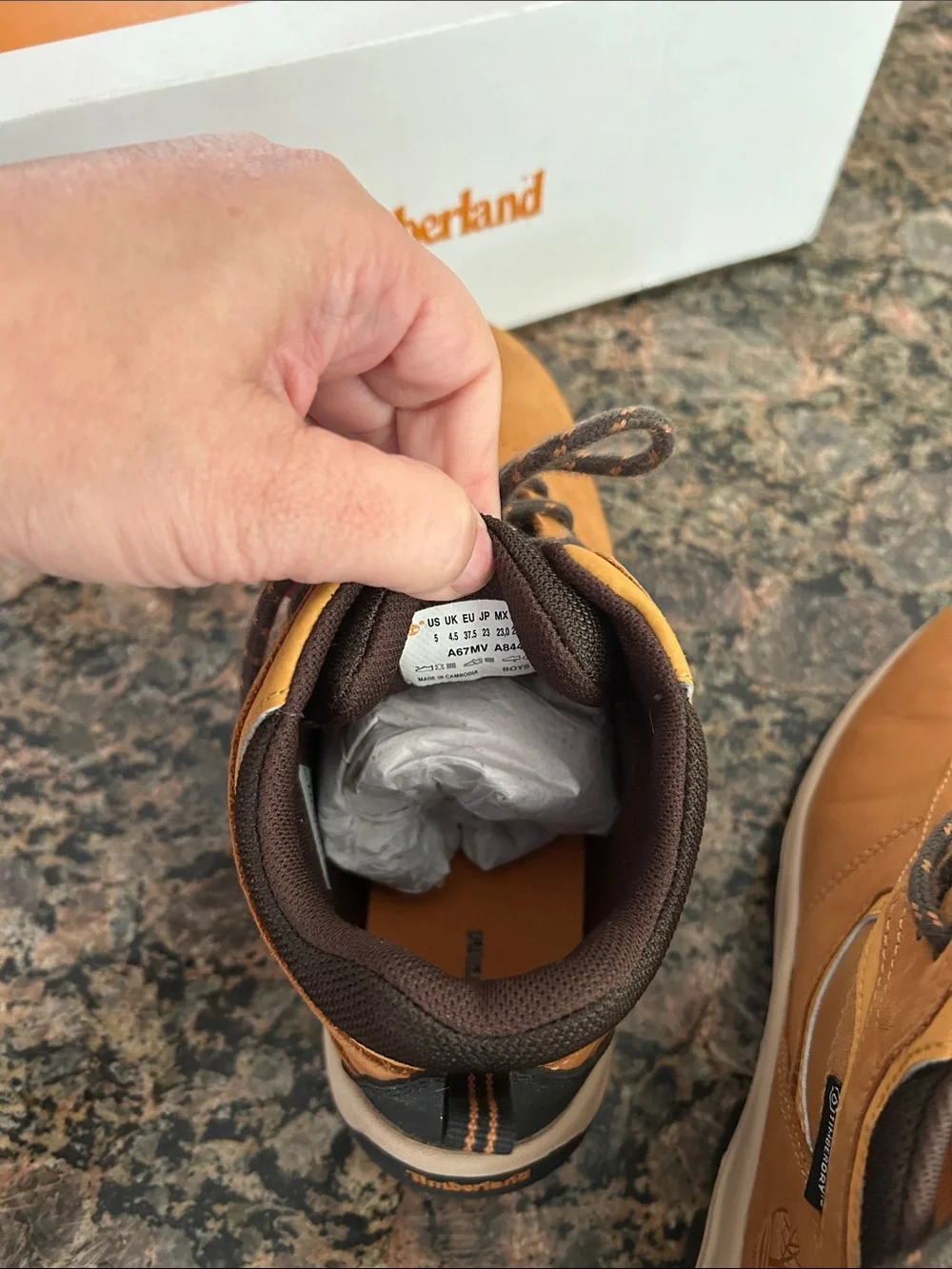 Timberland boys Wheat/Tan Nubuck Lace-Up Boots sz 5